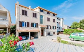 Apartment Karlo